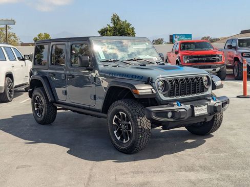 Used 2024 Jeep Wrangler Unlimited Rubicon 4xe image 3
