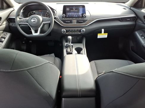 New 2026 Nissan Altima 2.5 SV FWD image 12