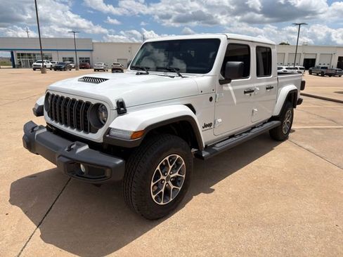 New 2026 Jeep Gladiator Sport AWD/4WD image 7