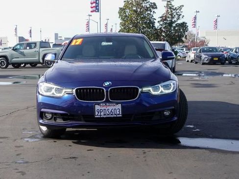 Used 2017 BMW 330i xDrive 330i xDrive image 3