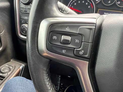 Used 2021 Chevrolet Silverado 1500 LT AWD/4WD image 32
