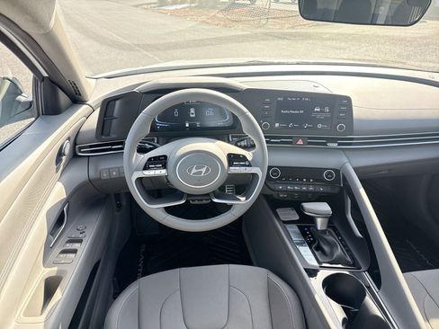 New 2026 Hyundai Elantra SEL Sport image 12