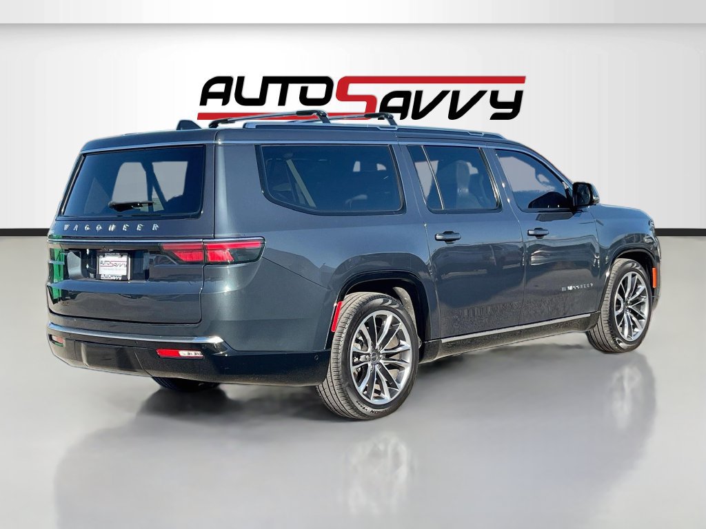 Used 2024 Jeep Wagoneer L Series III w/ Premium Group I AWD/4WD image 7