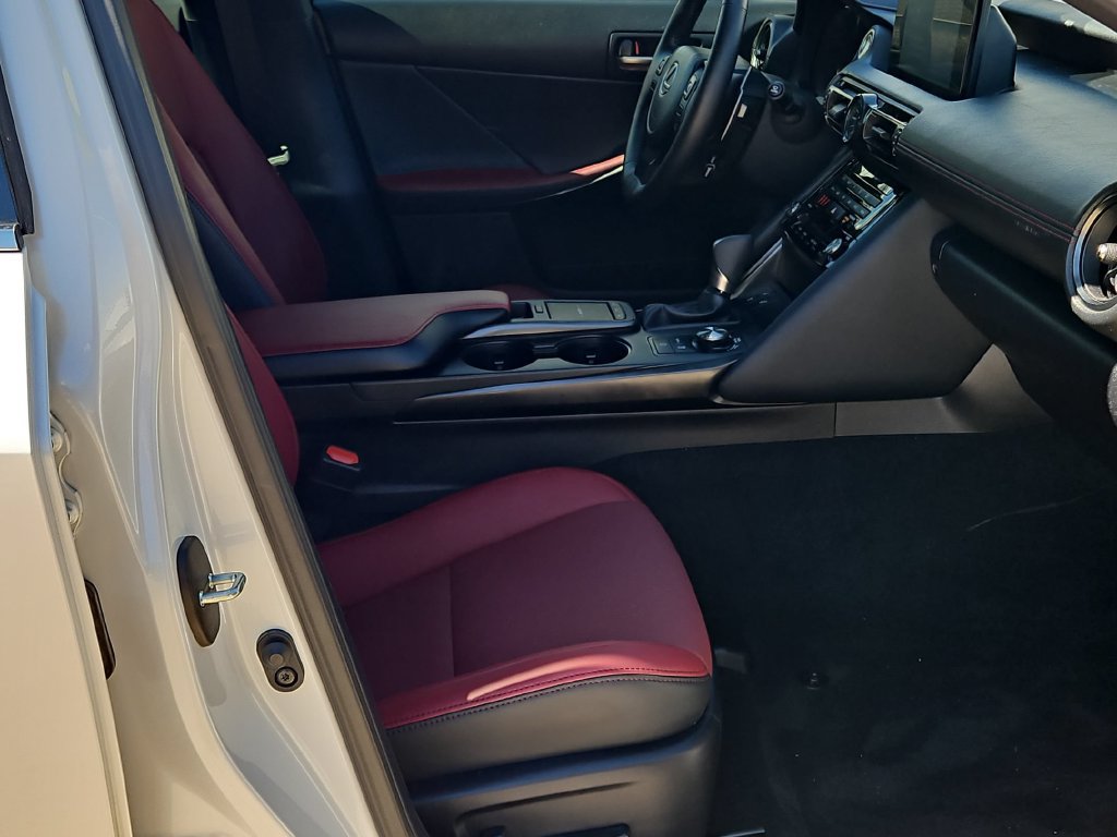 Used 2023 Lexus IS 300 w/ Comfort Package RWD image 30