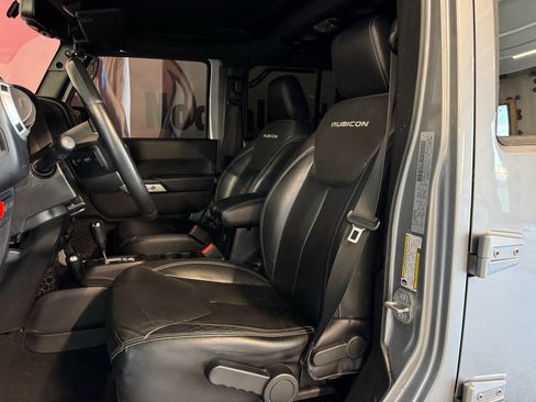 Used 2017 Jeep Wrangler Unlimited Rubicon AWD/4WD image 18