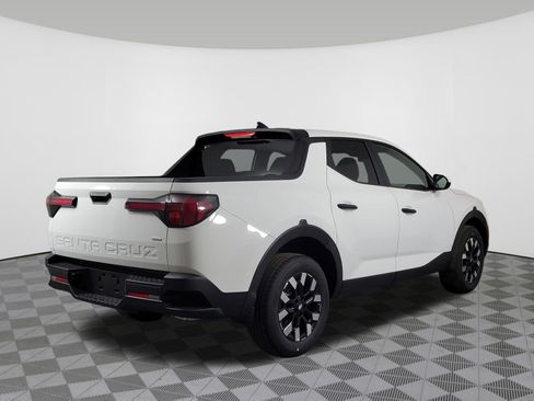 New 2025 Hyundai Santa Cruz SE image 3