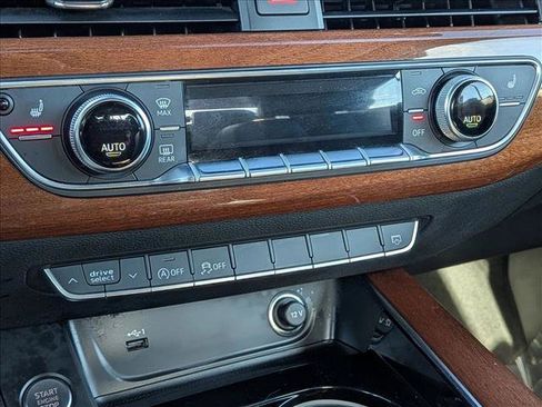 Used 2022 Audi A5 2.0T Premium image 15