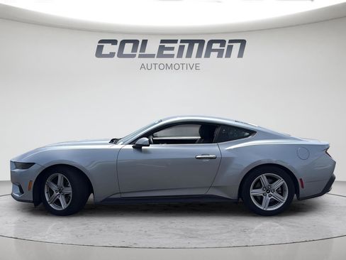 Used 2026 Ford Mustang Premium RWD image 2