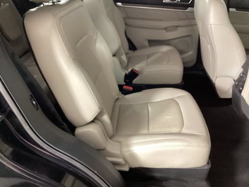 Used 2018 Ford Explorer Limited w/ Equipment Group 301A AWD/4WD image 27