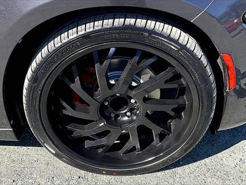 Used 2018 Dodge Charger R/T w/ Blacktop Package image 8