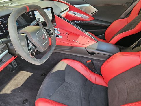 Used 2023 Chevrolet Corvette Stingray Premium Conv w/ Chrome Exterior Badge Package RWD image 15