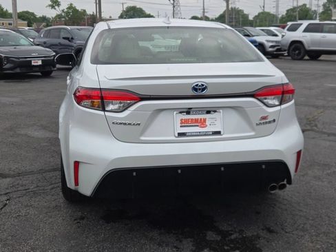 Used 2024 Toyota Corolla SE w/ SE Package AWD/4WD image 22