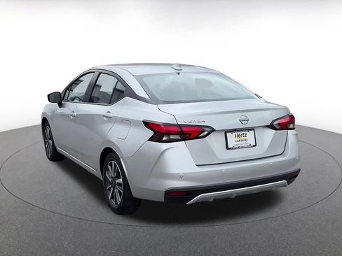 Used 2025 Nissan Versa SV FWD image 10