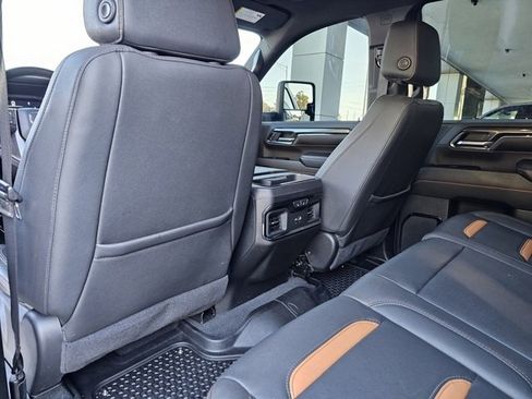 Used 2024 GMC Sierra 2500 AT4 w/ Technology Package image 23