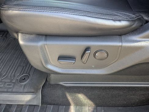 Used 2019 Ford F150 XLT w/ Equipment Group 302A Luxury RWD image 14