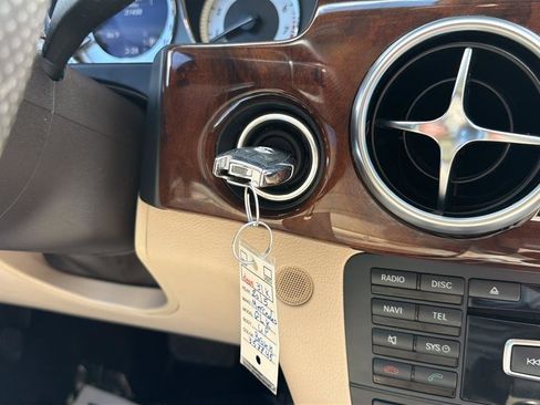 Used 2015 Mercedes-Benz GLK 350 4MATIC image 27