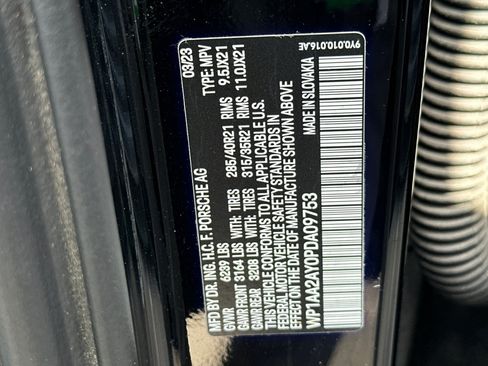 Certified 2023 Porsche Cayenne AWD/4WD image 29