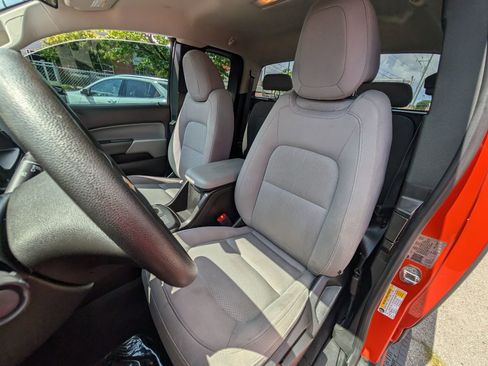 Used 2020 Chevrolet Colorado W/T w/ WT Convenience Package image 15