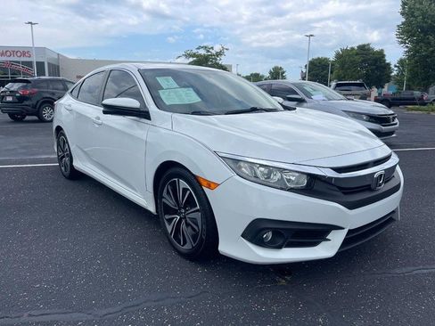 Used 2016 Honda Civic EX-T image 2