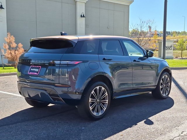 Used 2024 Land Rover Range Rover Evoque Dynamic SE AWD/4WD image 5