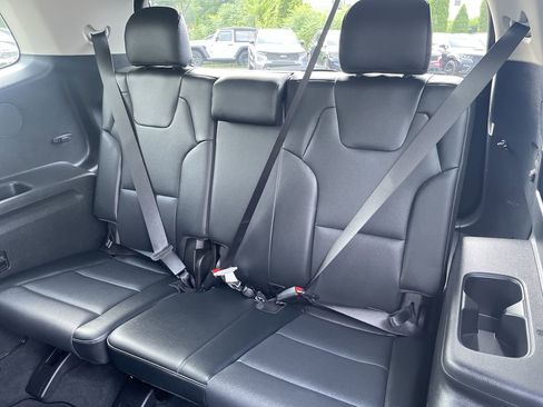 Used 2024 Kia Telluride EX image 23
