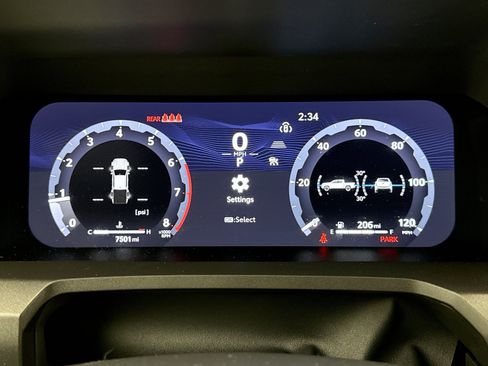 Used 2025 Toyota Tacoma TRD Off-Road AWD/4WD image 13