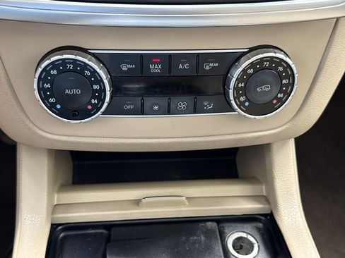 Used 2015 Mercedes-Benz ML 250 BlueTEC 4MATIC image 21
