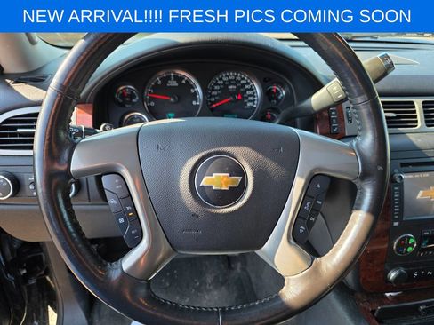 Used 2014 Chevrolet Suburban LTZ AWD/4WD image 12