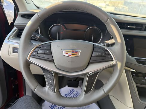 Certified 2020 Cadillac XT5 Premium Luxury image 10