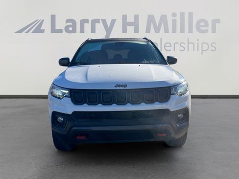 Used 2022 Jeep Compass Trailhawk w/ Sun and Sound Group image 8