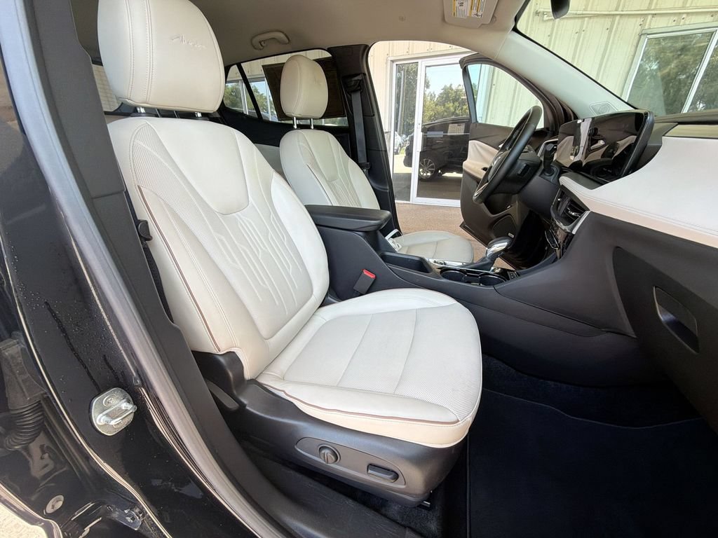 Certified 2024 Buick Encore GX Avenir w/ Avenir Convenience Package AWD/4WD image 12