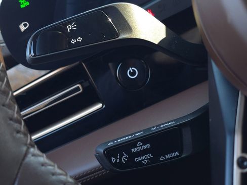 Used 2020 Porsche Taycan Turbo image 29