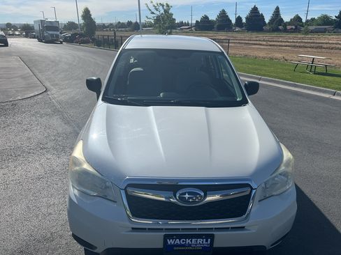 Used 2014 Subaru Forester 2.5i AWD/4WD image 38