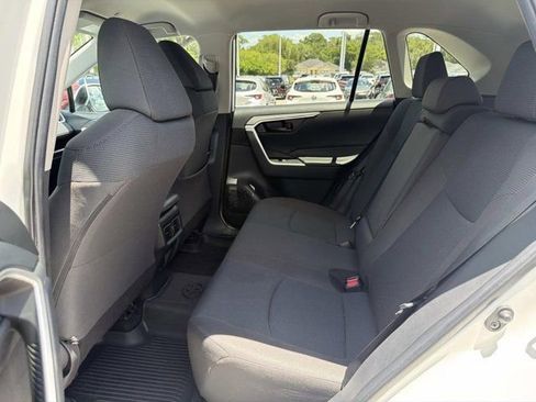 Used 2023 Toyota RAV4 LE FWD image 13