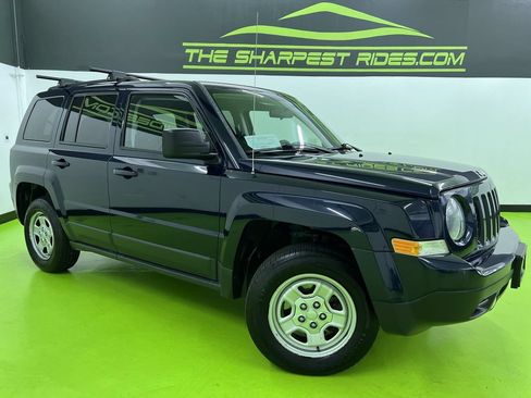 Used 2015 Jeep Patriot Sport w/ Power Value Group AWD/4WD image 1