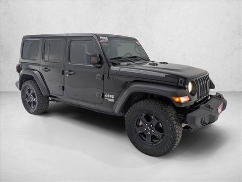 Used 2019 Jeep Wrangler Unlimited Sport S AWD/4WD image 3