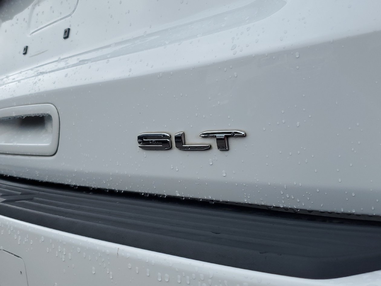Used 2022 GMC Yukon XL SLT w/ SLT Premium Package AWD/4WD image 8