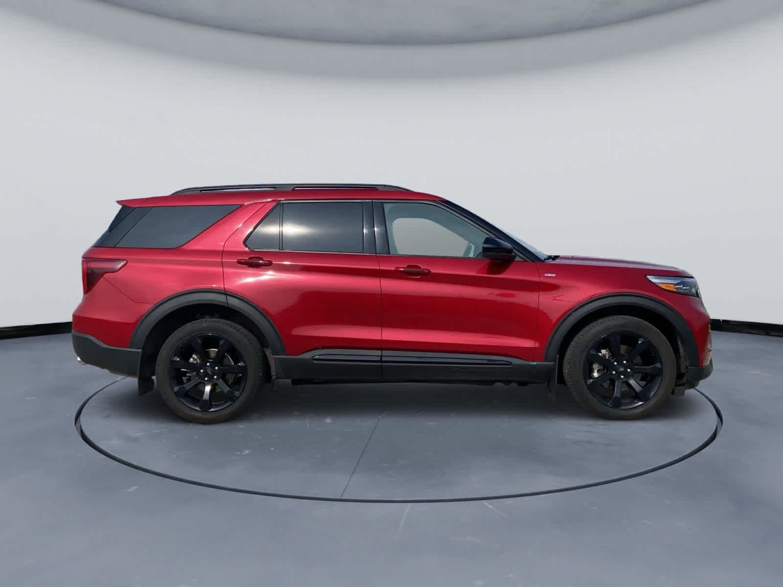 Used 2022 Ford Explorer ST-Line AWD/4WD image 3
