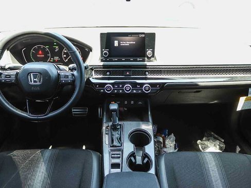 Used 2025 Honda Civic Sport image 12