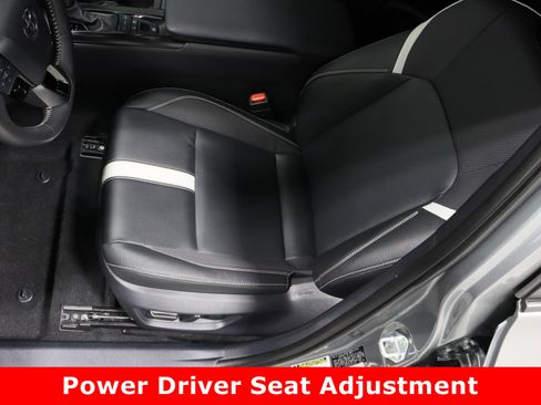 Used 2025 Toyota Camry SE image 15