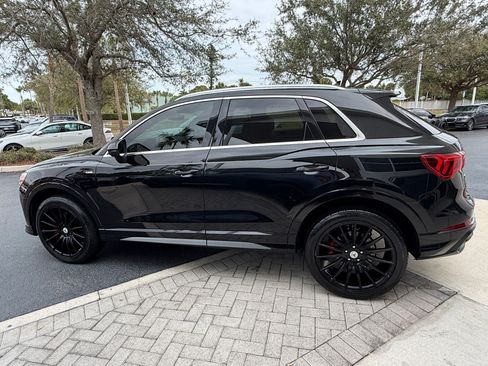 Used 2021 Audi Q3 2.0T Premium w/ Convenience Package image 2