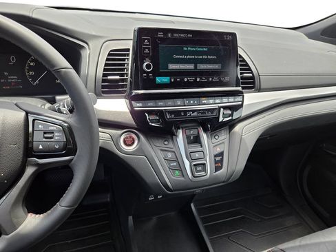 Used 2025 Honda Odyssey Sport-L image 24