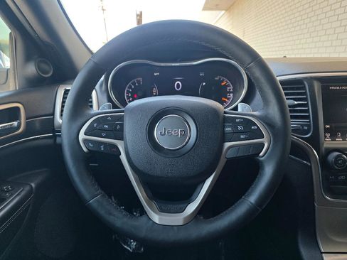Used 2014 Jeep Grand Cherokee Limited AWD/4WD image 17