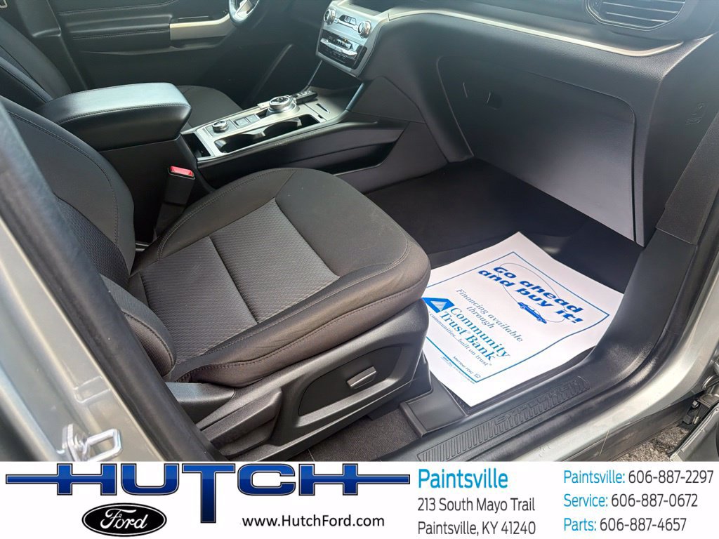 Used 2023 Ford Explorer XLT AWD/4WD image 50