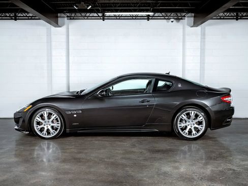 Used 2013 Maserati GranTurismo Sport RWD image 6