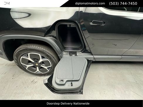 Used 2022 Rivian R1T Launch Edition image 48