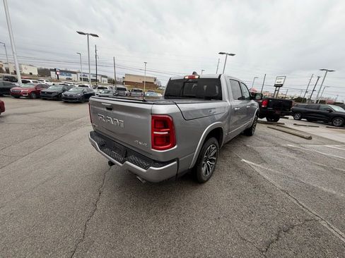 Used 2025 RAM 1500 Limited w/ Body Color Bumper Group image 7