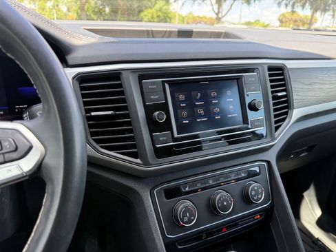 Used 2023 Volkswagen Atlas SE FWD image 23