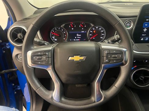 Used 2025 Chevrolet Blazer LT AWD/4WD image 39