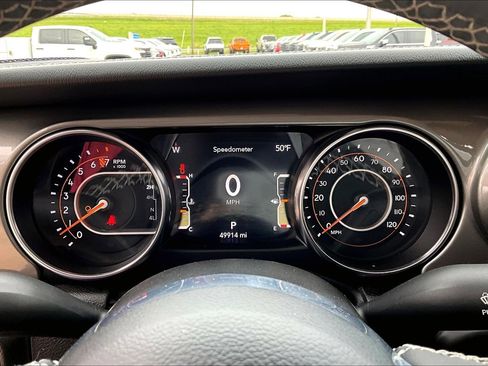 Used 2023 Jeep Gladiator Overland AWD/4WD image 21